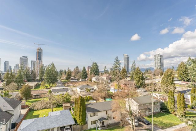 10488 138a Street 608, Surrey