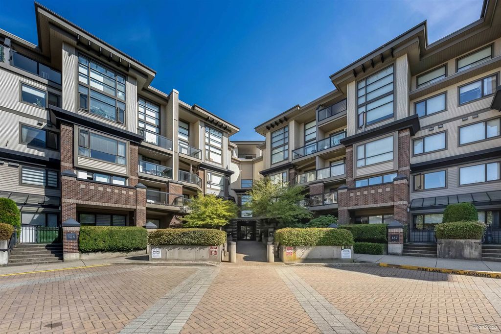 10838 City Parkway 227, Surrey