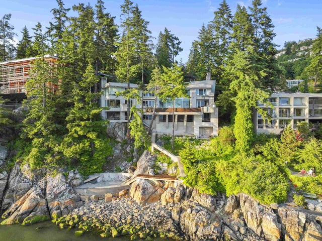 5225 Gulf Place, West Vancouver