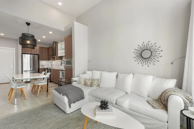 4690 Hawk Lane 408, Tsawwassen