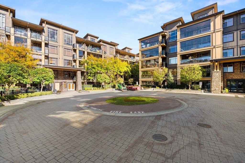 8258 207a Street 568, Langley