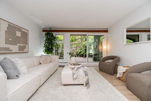 7055 Wilma Street 220, Burnaby