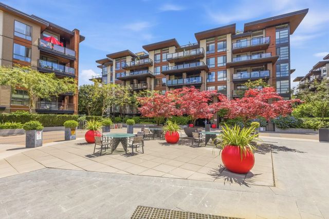 733 W 3rd Street 511, North Vancouver