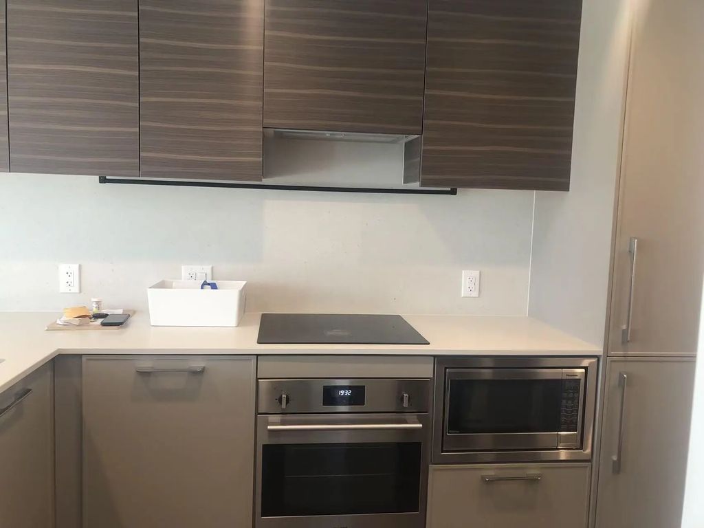 13725 George Junction 3f, Surrey