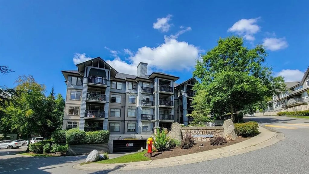 2988 Silver Springs Boulevard 401, Coquitlam