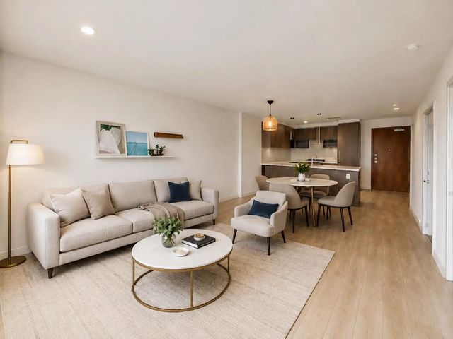 9099 Cook Road 707, Richmond