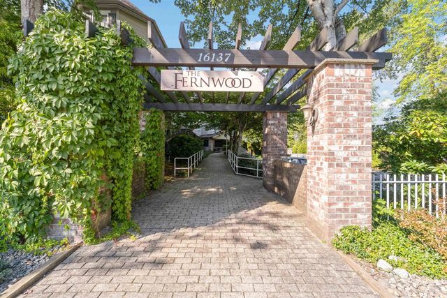 16137 83 Avenue 105, Surrey