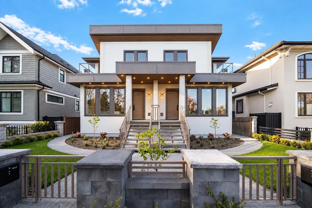 2455 W 10th Avenue, Vancouver