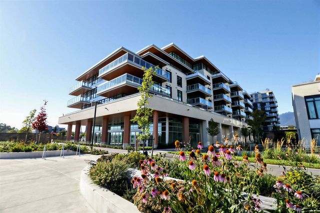 785 Harbour Way 4f, North Vancouver