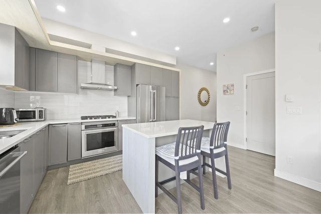 11507 84 Avenue 616, Delta
