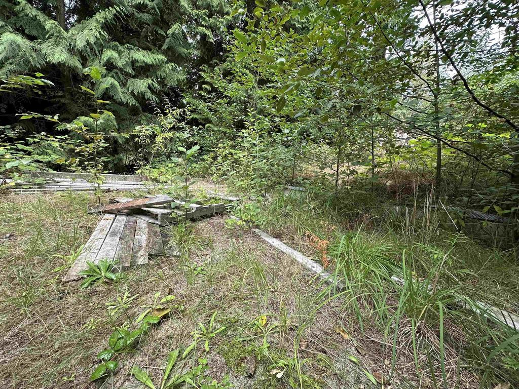 1815 Lower Road, Roberts Creek