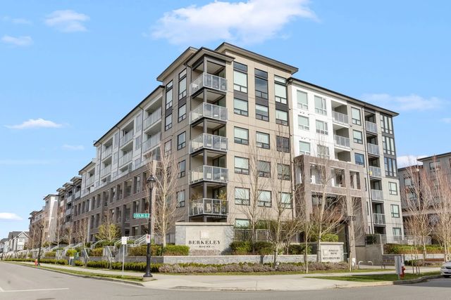 9213 Odlin Road 422, Richmond