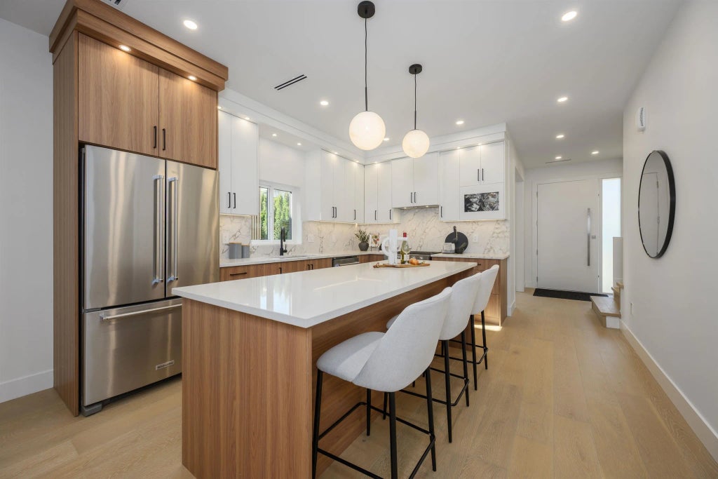 6176 Elgin Avenue 4, Burnaby