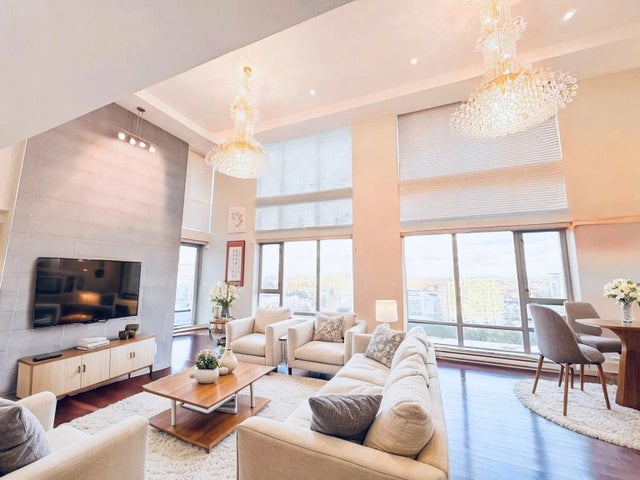 6733 Buswell Street Ph3, Richmond