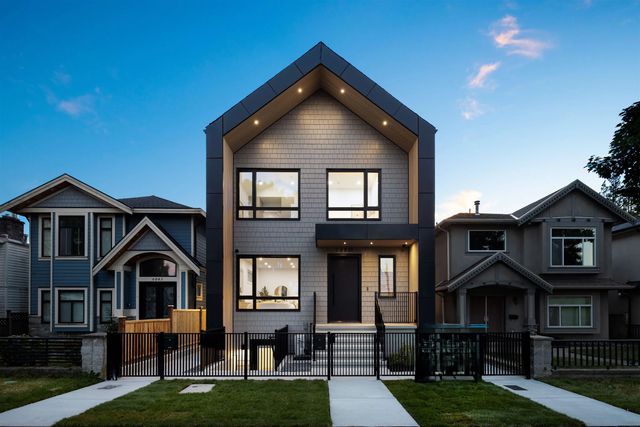 6831 Salisbury Avenue 1, Burnaby