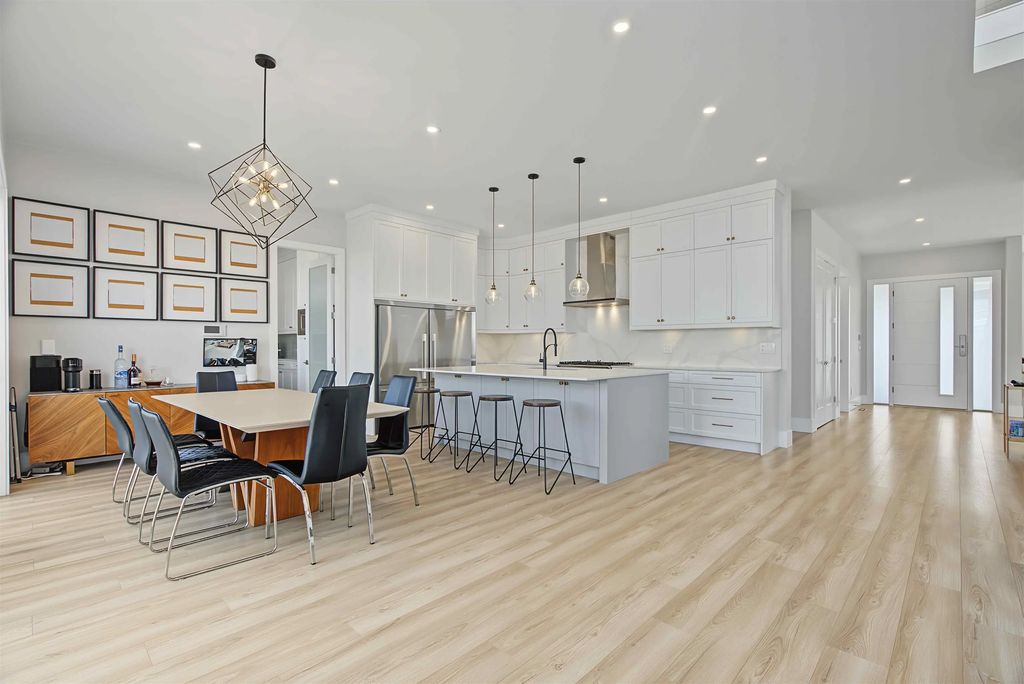 19747 32a Avenue, Langley