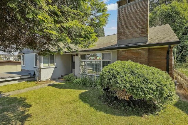 2374 Hillside Drive, Abbotsford