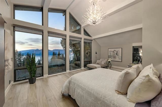 445 Mountain Drive, Lions Bay