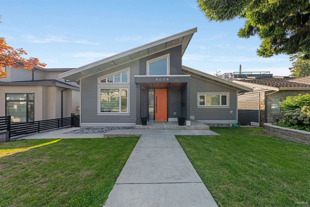 8008 13th Avenue, Burnaby
