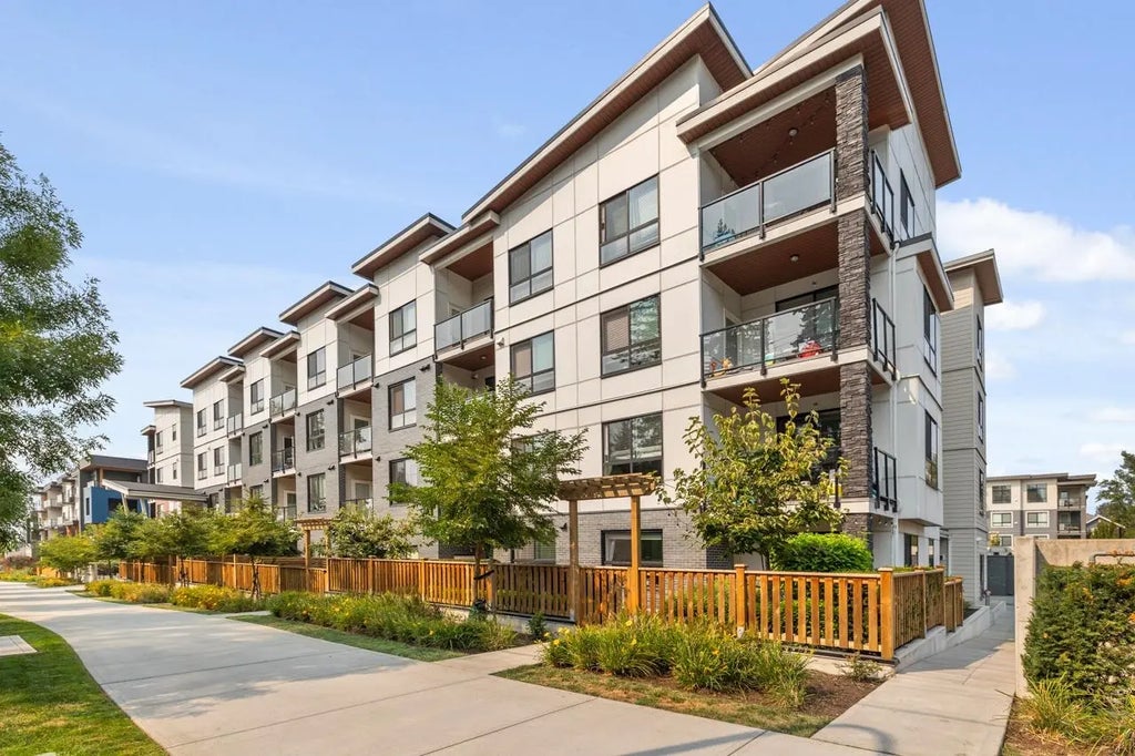 20362 72b Avenue 104, Langley