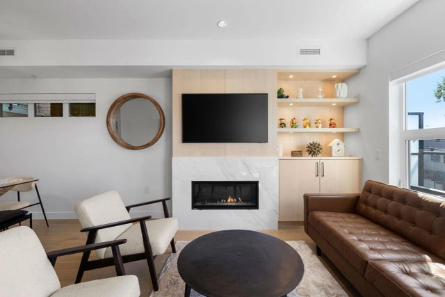 12088 3rd Avenue 201, Richmond