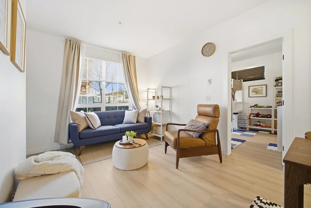 20077 84 Avenue 101, Langley