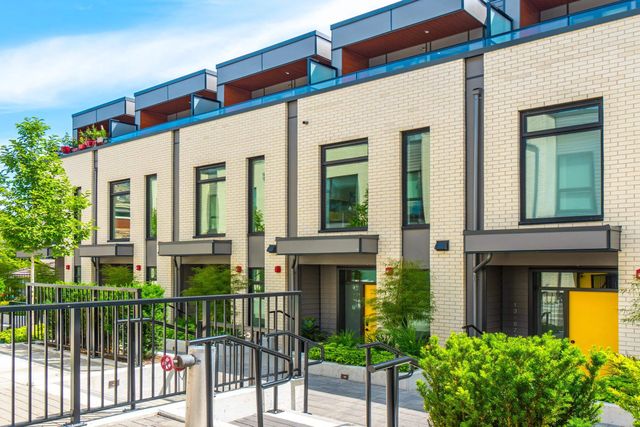 6778 Oak Street 12, Vancouver