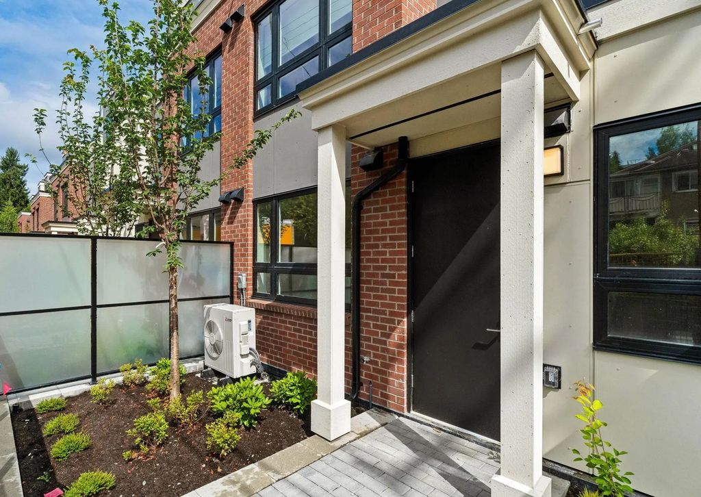 578 W 24 Avenue 122, Vancouver