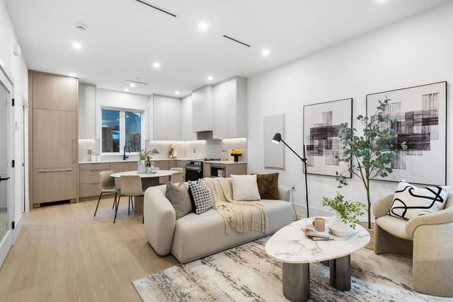 3277 Graveley Street, Vancouver