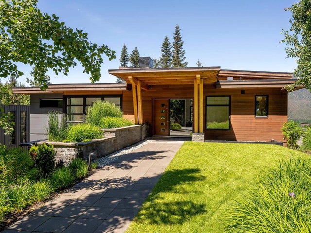 2909 Kadenwood Drive, Whistler