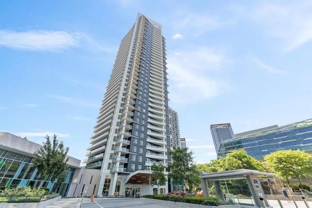 9887 Whalley Boulevard 2610, Surrey