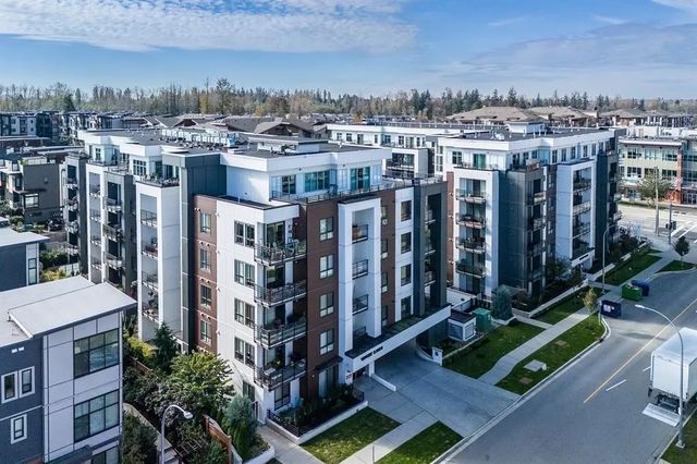 20838 78b Avenue B302, Langley