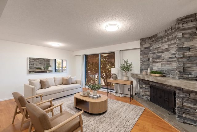 425 Ash Street 102, New Westminster