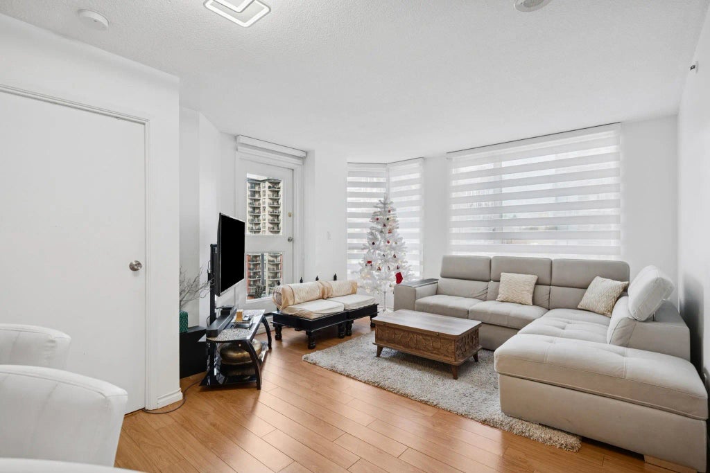 828 Agnes Street 1402, New Westminster