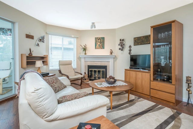 1378 Fir Street 203, White Rock