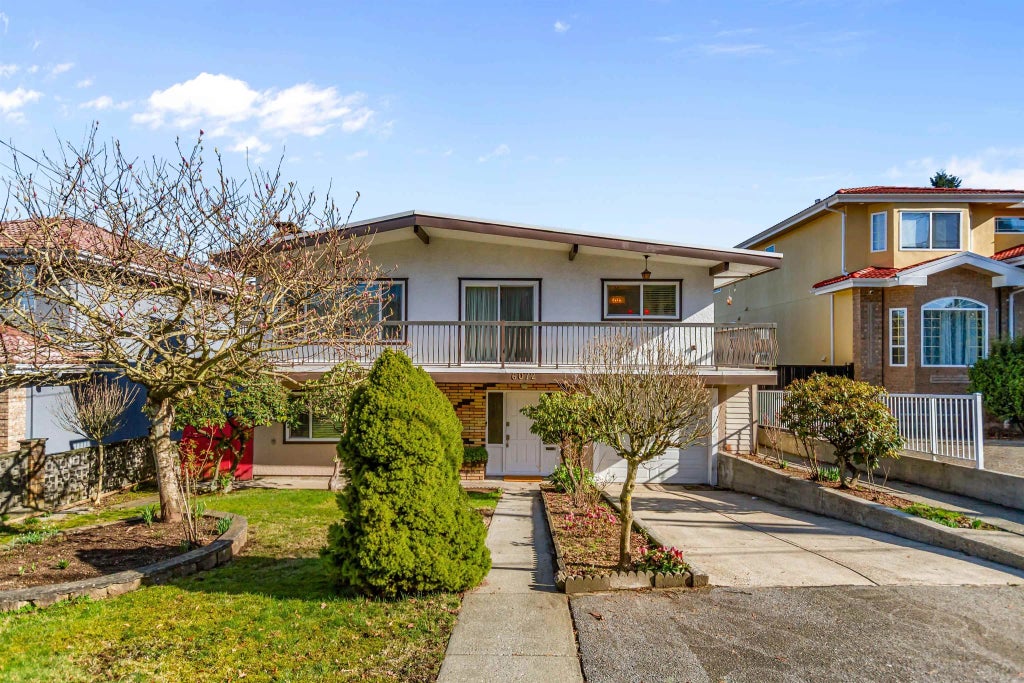 6072 Selma Avenue, Burnaby