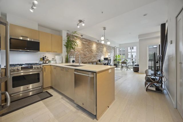 95 Moody Street 334, Port Moody