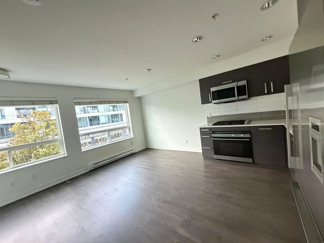 2858 W 4th Avenue 2**, Vancouver