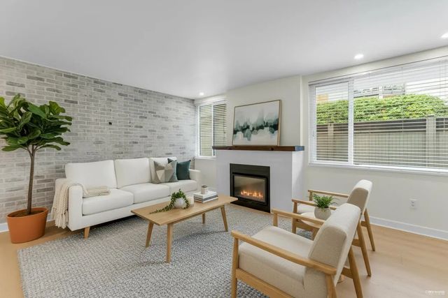 15282 19 Avenue 110, Surrey