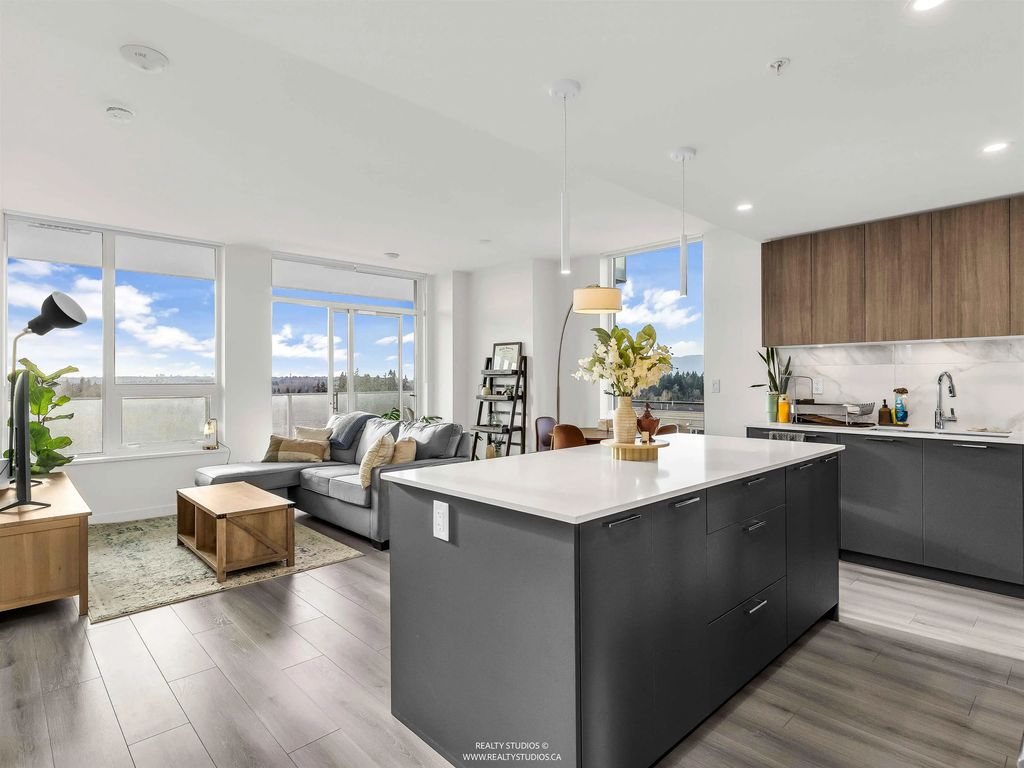 8551 201 Street 608, Langley