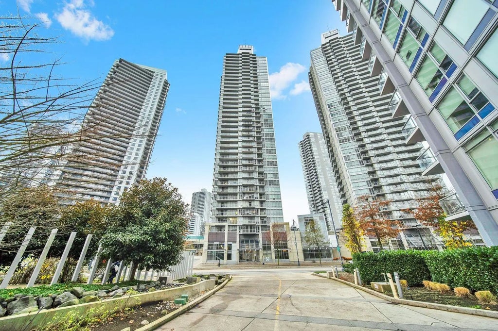 9981 Whalley Boulevard 2107, Surrey