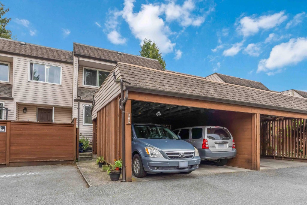 5074 201a Street 305, Langley