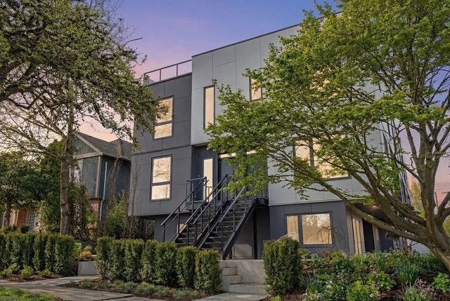 692 W 29th Avenue, Vancouver