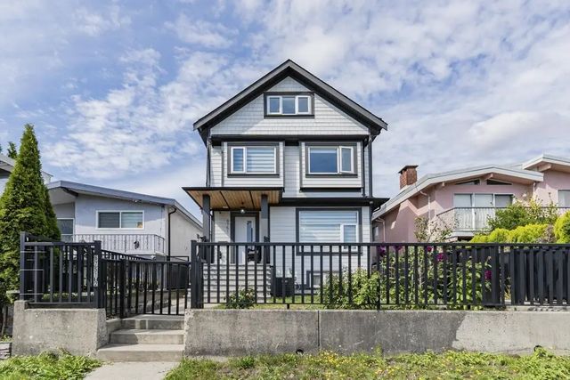 6751 Knight Street, Vancouver