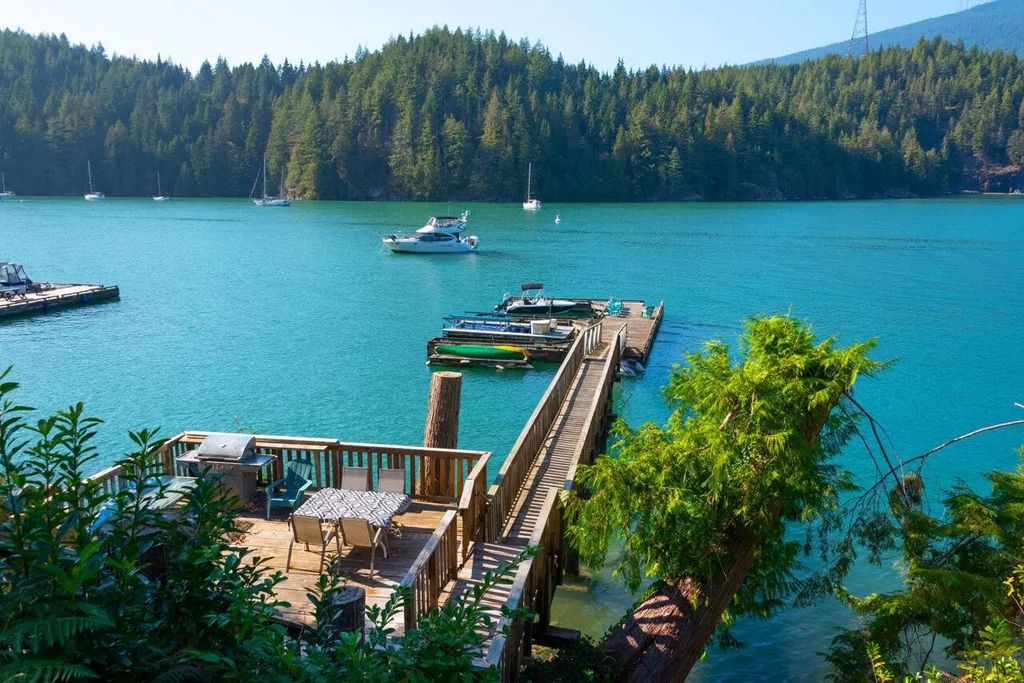 3642 Bedwell Bay Road, Belcarra