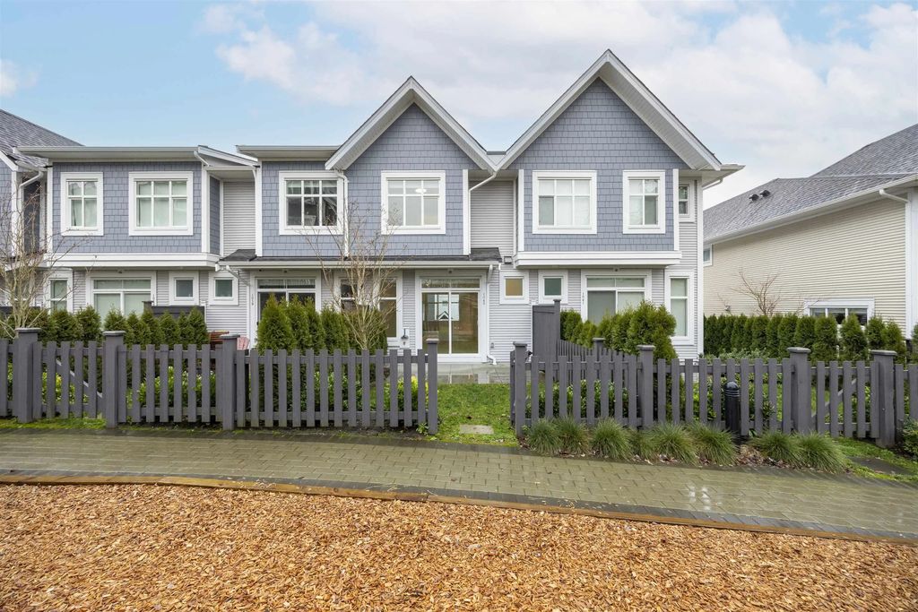 11280 Pazarena Place 1060, Maple Ridge