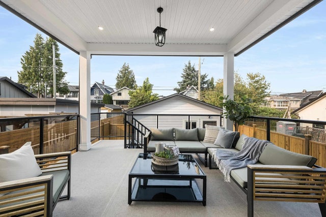 2741 Mcgill Street 2, Vancouver