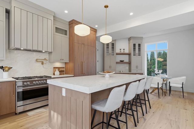 5241 Cambridge Court, Delta