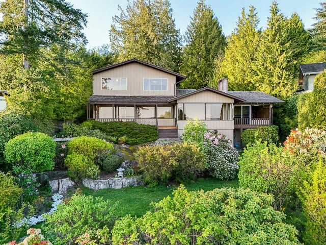 3898 Southridge Avenue, West Vancouver