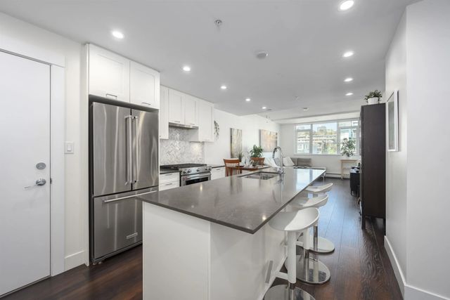 131 E 3rd Street 504, North Vancouver